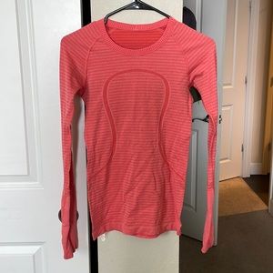 Lululemon coral / pink long sleeve size 2